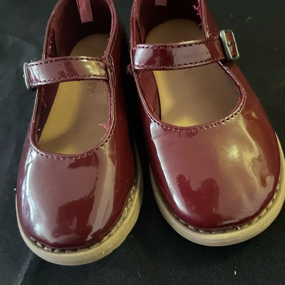 Old Navy casual toe